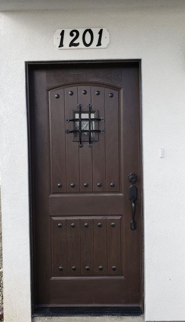 Building Photo - 83(1201)