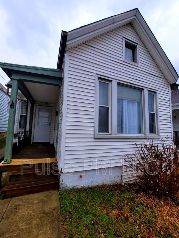 Primary Photo - 16 Garrison Ave