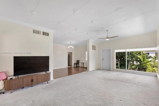 Foto del edificio - 9400 E Bay Harbor Dr