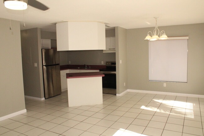 Foto del edificio - 1811 SE 15th Pl