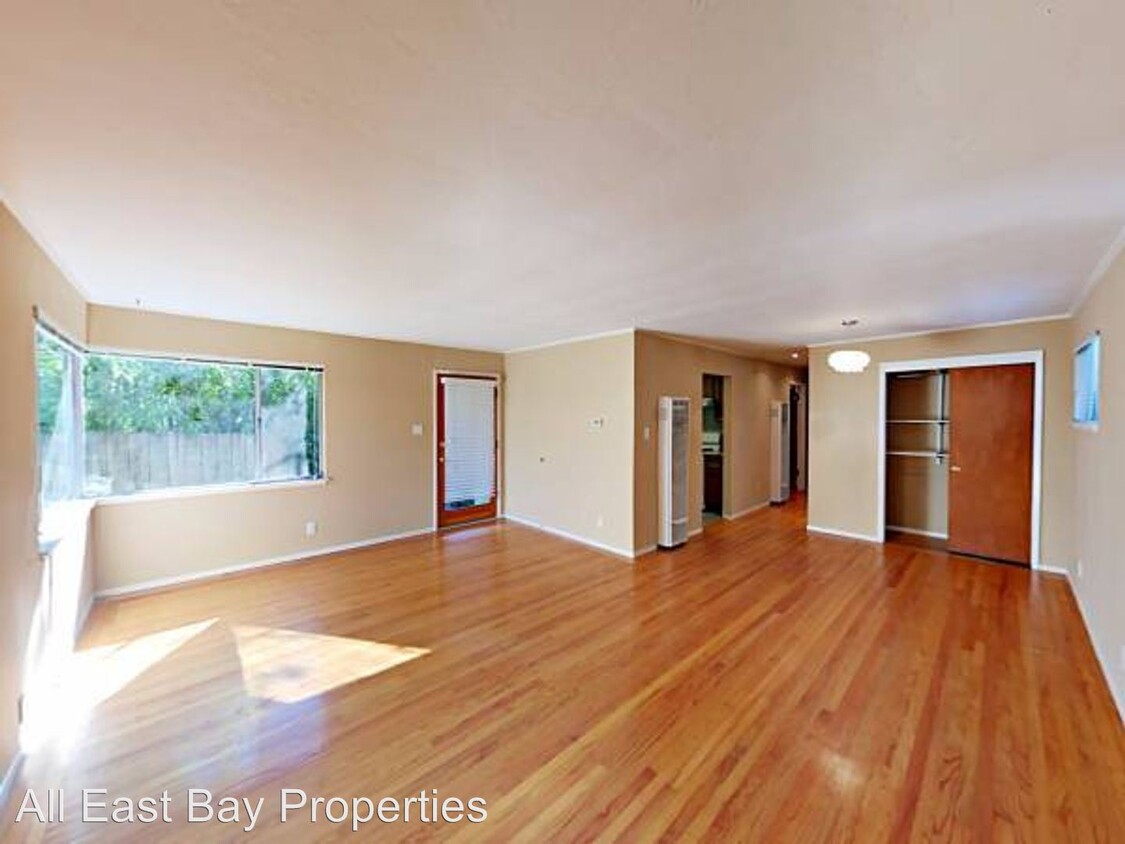 Foto principal - 1704 Pleasant Valley Ave