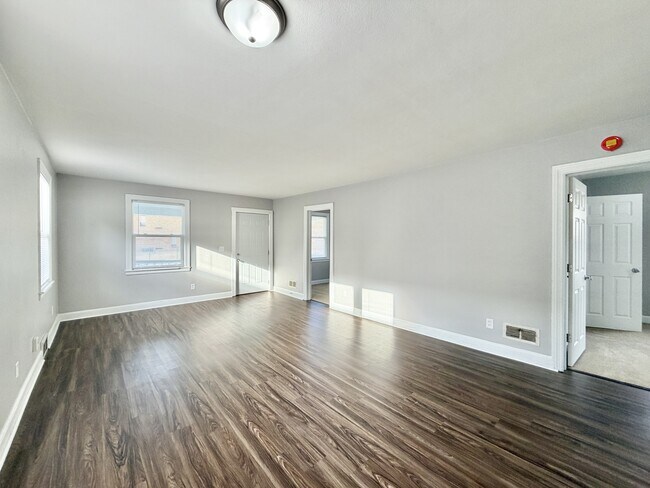 Foto del edificio - 1306 Copeland Ave