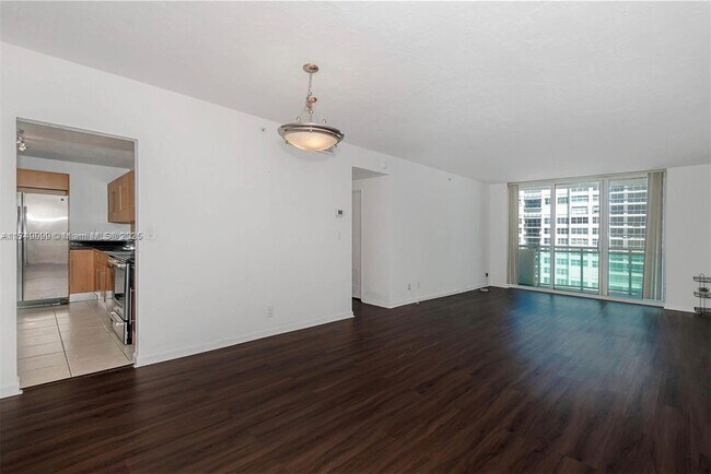 Foto del edificio - 3001 S Ocean Dr