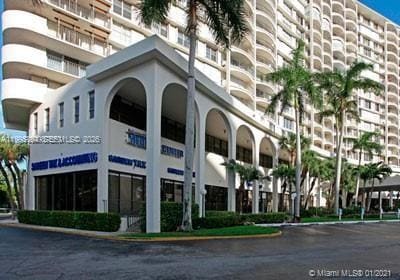 Foto del edificio - 3800 S Ocean Dr