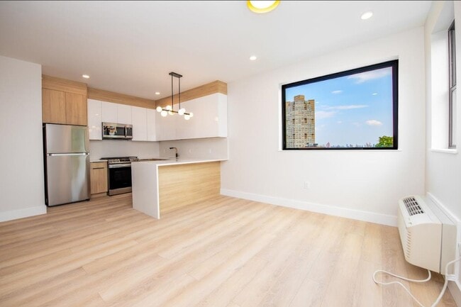 Building Photo - 6710 Park Ave