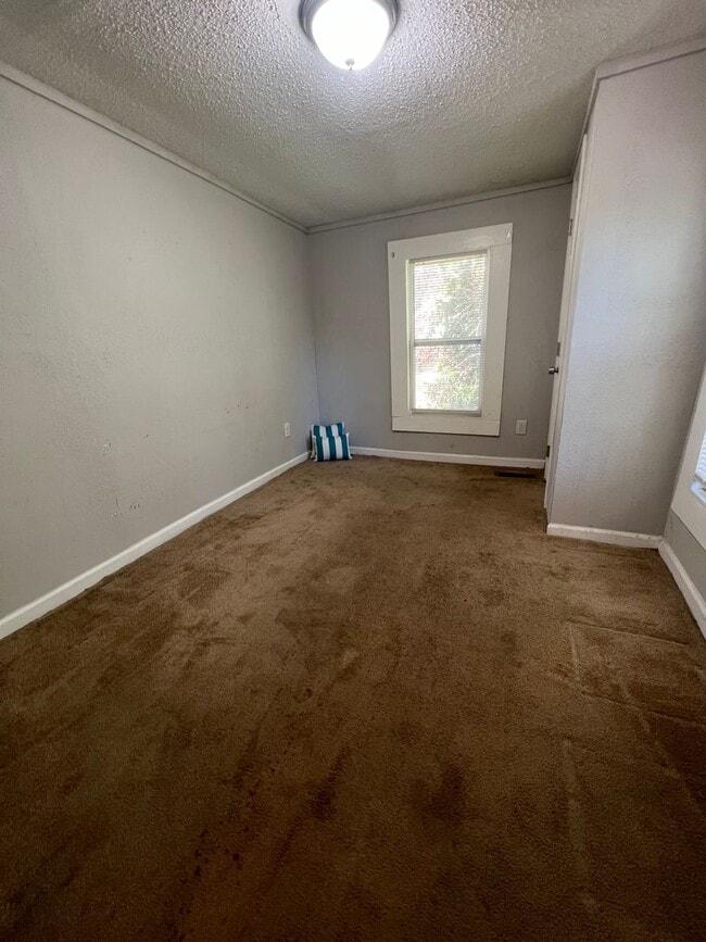 Photo - COMING SOON Spacious 3 BEDS AND 2 BATHS!!! House