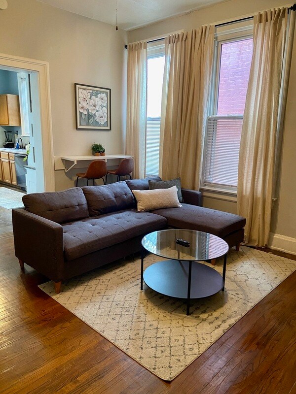 Foto del edificio - 4264 Williamson Pl