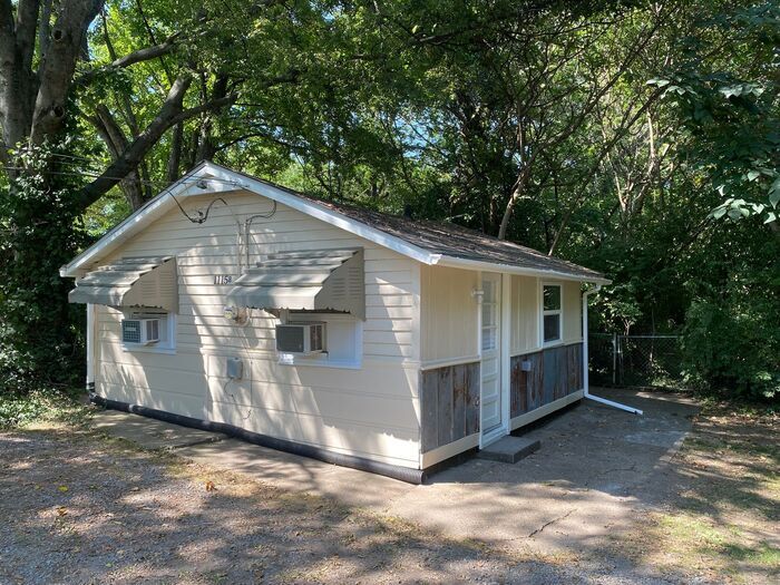 Foto principal - Cute 1BR / 1 BA Cottage in East Nashville ...