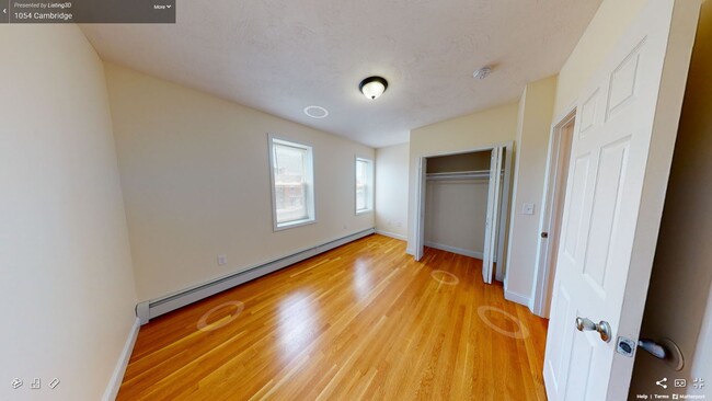 Building Photo - 1054 Cambridge St