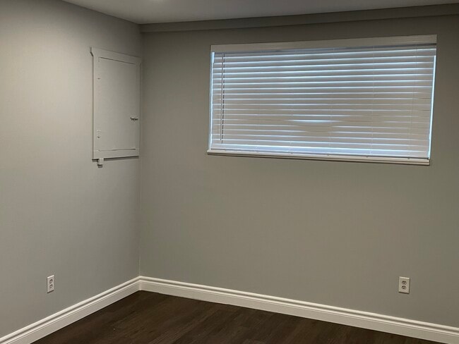 Living room - 32 Firwood Av