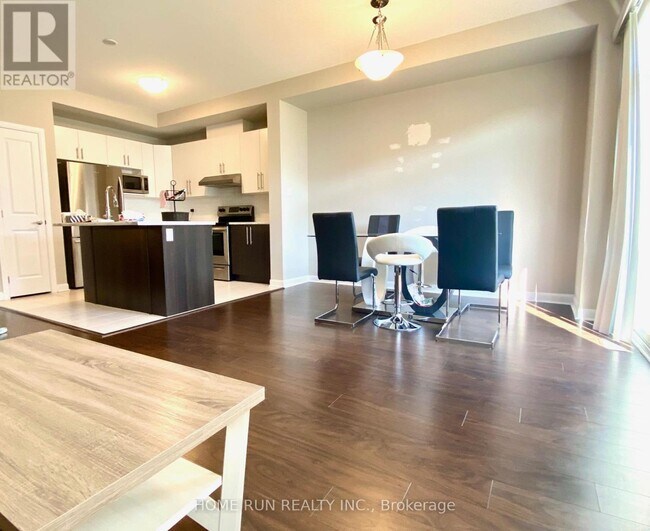 Photo du bâtiment - 415 Kayak St