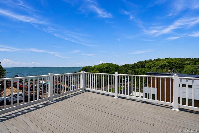 Building Photo - 17 Oceanview Dr
