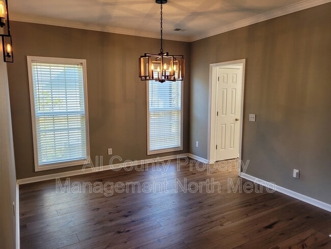 Foto del edificio - 506 Towne Ridge Way