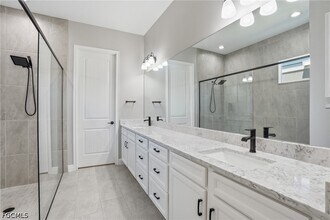 Building Photo - 3549 Pilot Cir