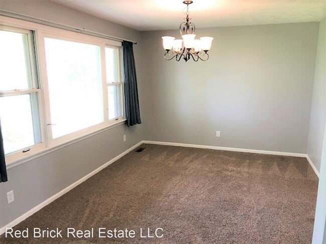 Building Photo - 4 br, 2.5 bath House - Country Home - 6650...