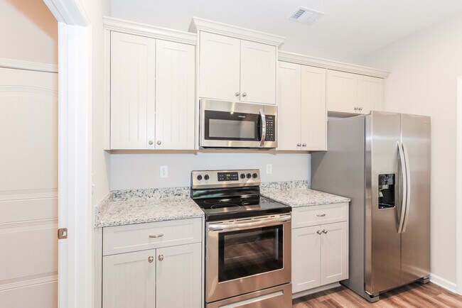 Foto del edificio - 1347 Oak Ln