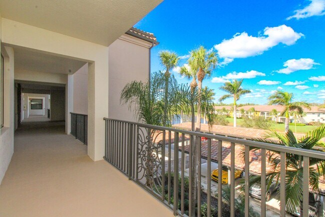 Foto del edificio - ** TREVISO BAY UNIT AVAILABLE ** SOCIAL MEMBERSHIP TO TREVISO BAY **