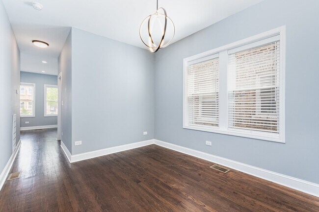Foto del edificio - 1702 N Meade Ave