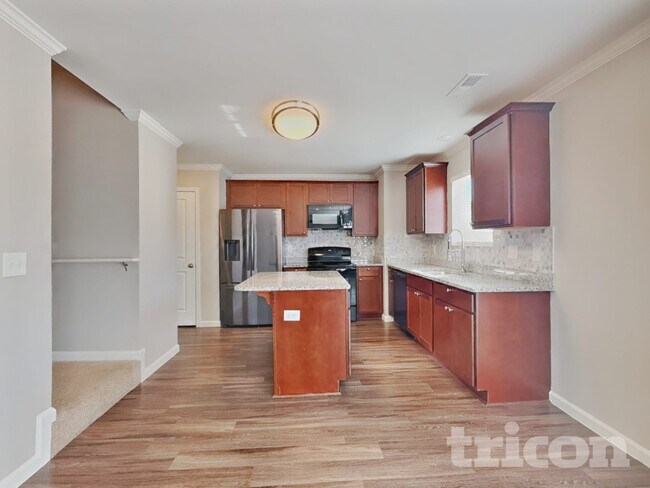 Building Photo - 3079 Stauton Dr