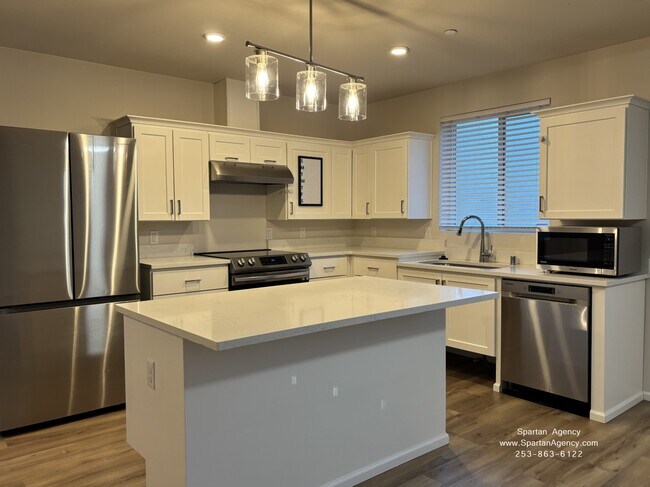 Building Photo - 8501 Locust Ave E