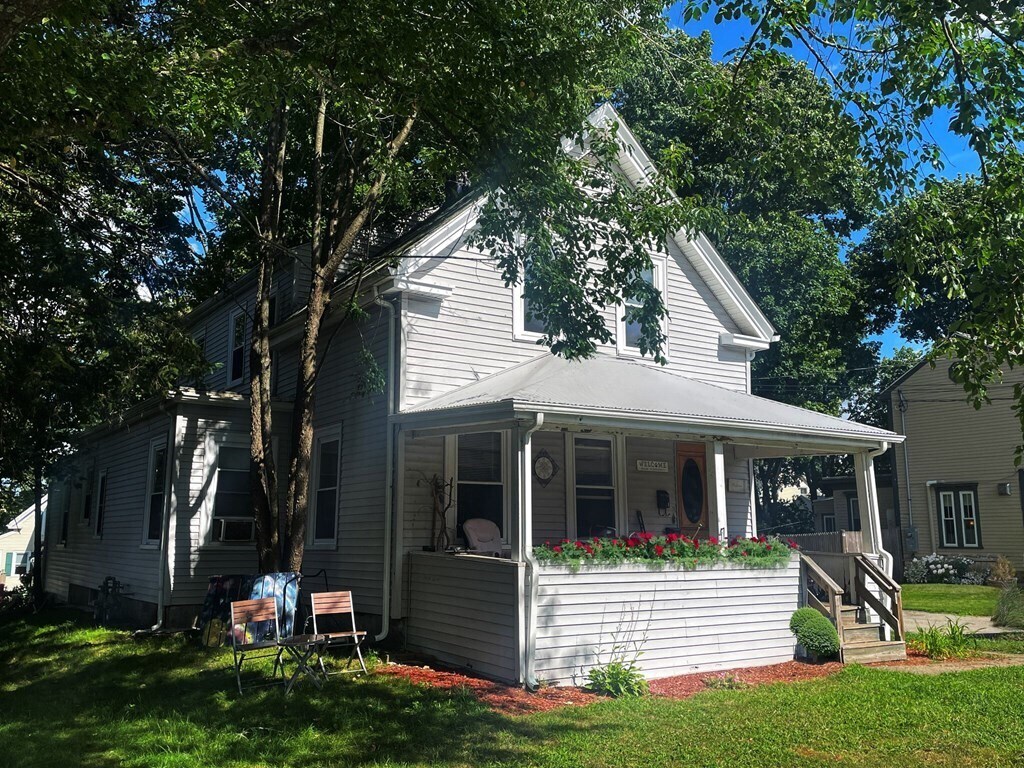 47 Laurel St, Weymouth, MA 02189 Townhome Rentals in Weymouth MA