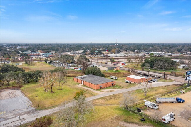 Foto del edificio - 200 Motel Dr.