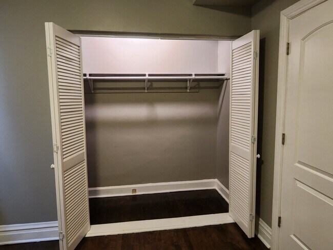 2nd Bedroom Walkin Closet - 2439 N Central Park Ave