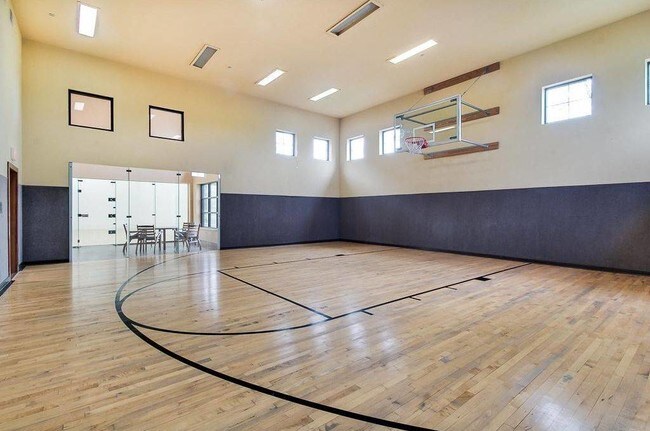 Foto del edificio - 13560 Technology Dr