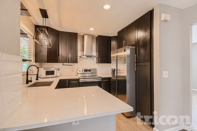 Building Photo - 2175 E 97th Dr