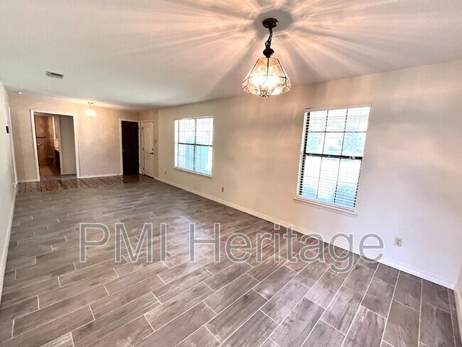 Foto del edificio - 3101 Brooken Hill Dr