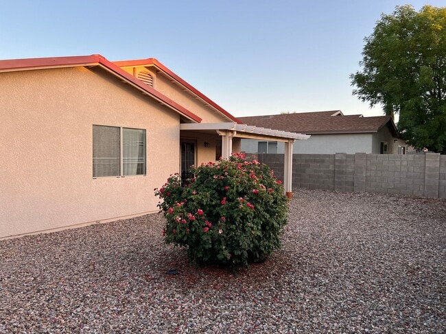 Building Photo - 4631 Territorial Loop
