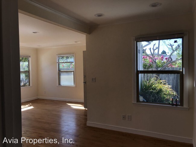 Foto del edificio - 2 br, 1 bath House - 847 North Delaware St