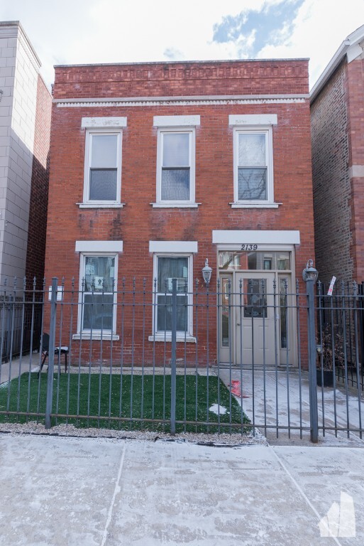 Foto principal - 2139 W Huron St