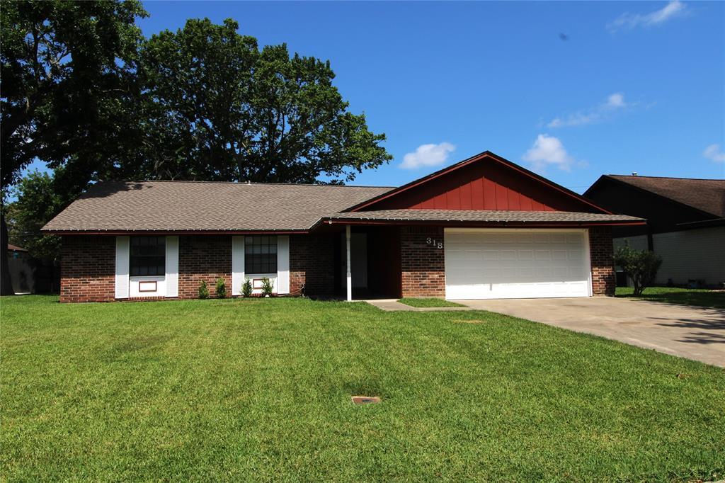 318 Petunia St, Lake Jackson, TX 77566 House for Rent in Lake Jackson