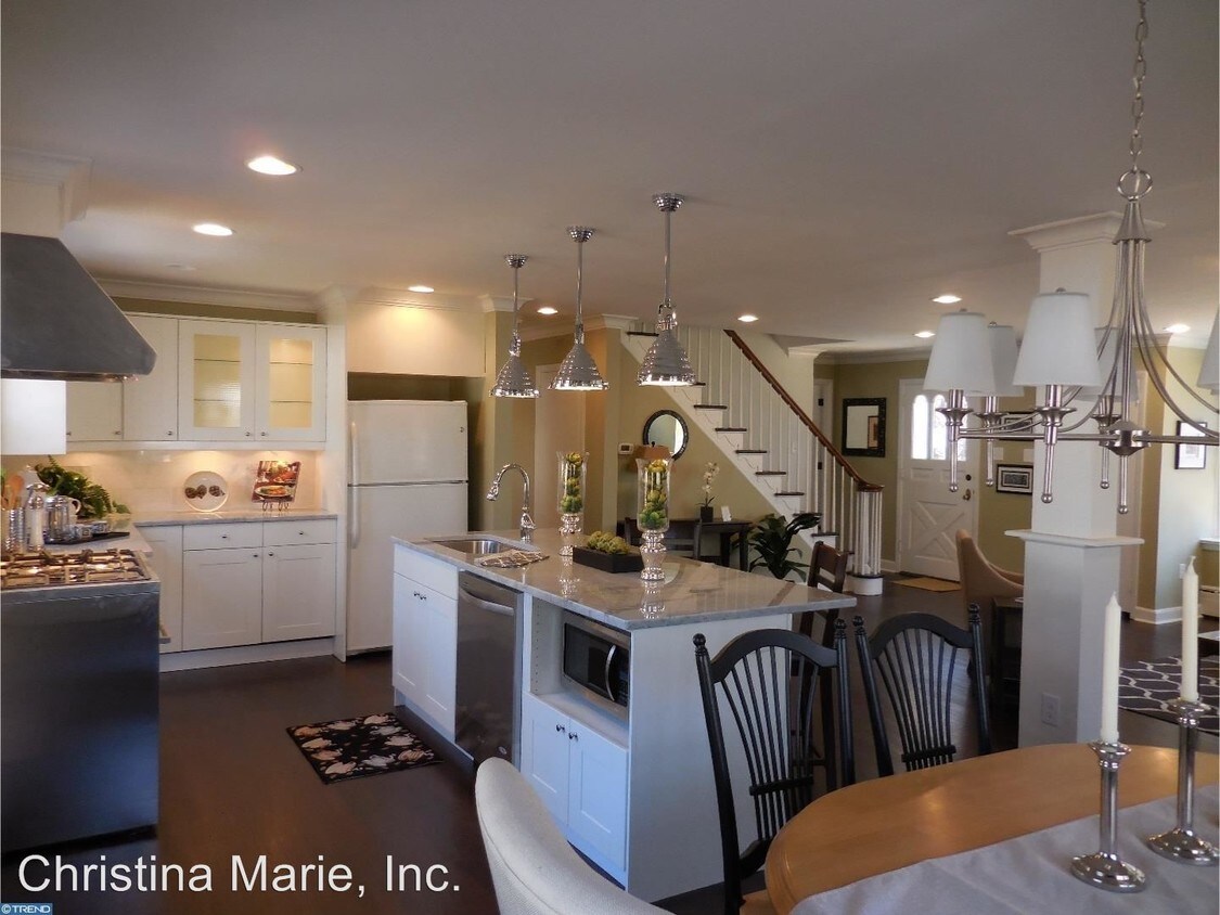 Foto principal - 5 br, 2 bath House - 532 King of Prussia Rd.