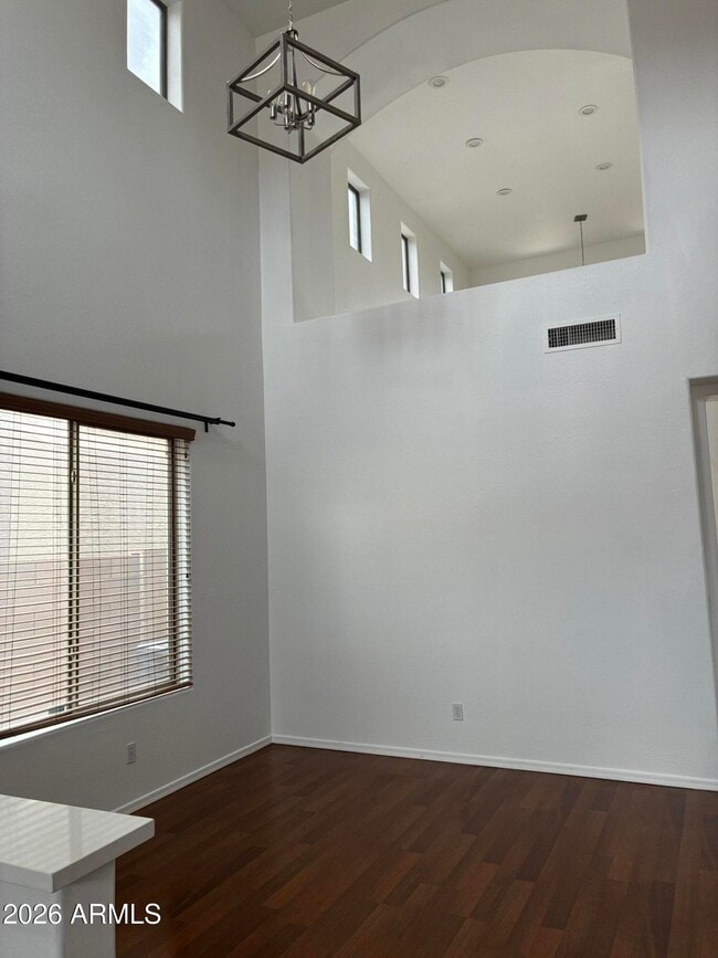 Building Photo - 2741 W Redwood Ln