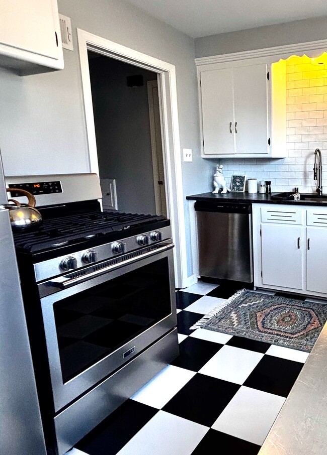 Foto del edificio - 4242 N Olsen Ave