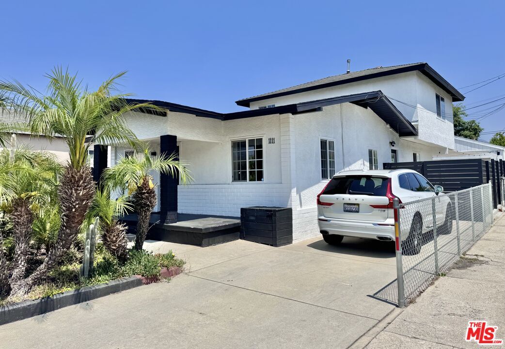Foto principal - 1111 E Elk Ave