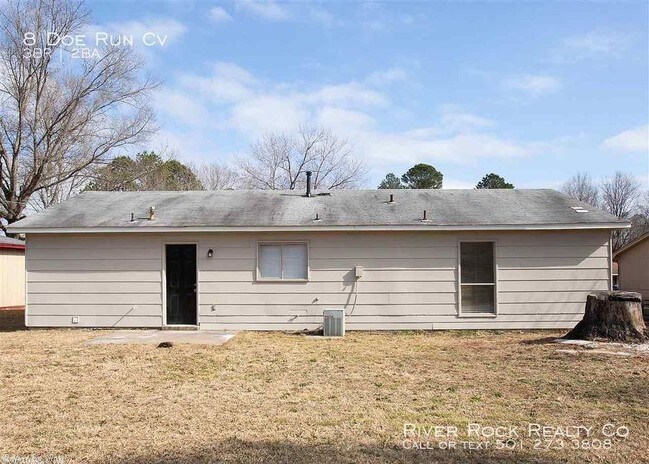 Foto del edificio - 8 Doe Run Cv - 3 beds, 1 full and 1 half bath