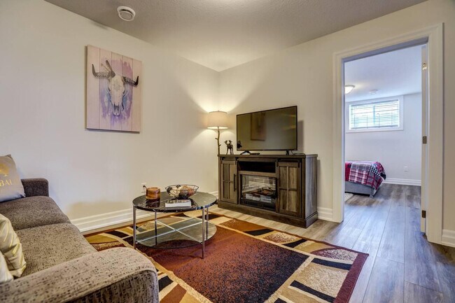 Photo du bâtiment - 413 WALKER Cres