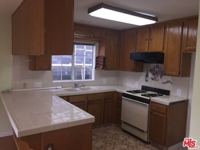 Foto del edificio - 5822 Harold Way