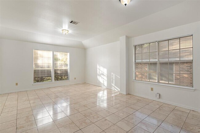 Foto del edificio - 13216 Bennington Ln