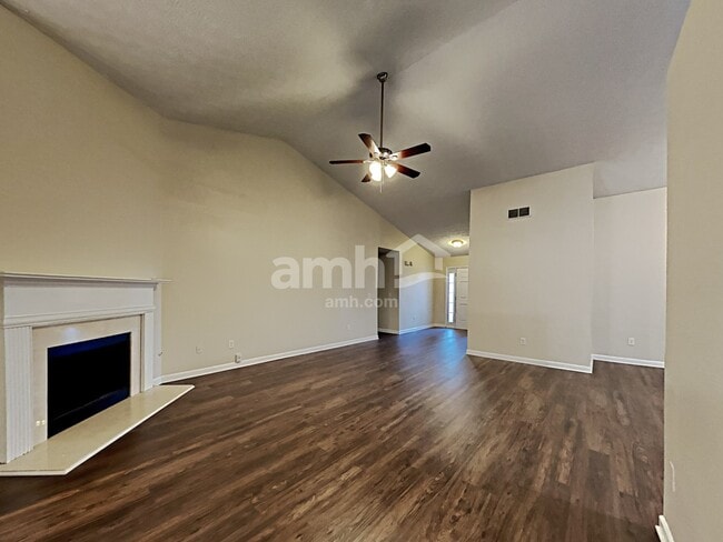 Building Photo - 536 Sydney Walk Ln