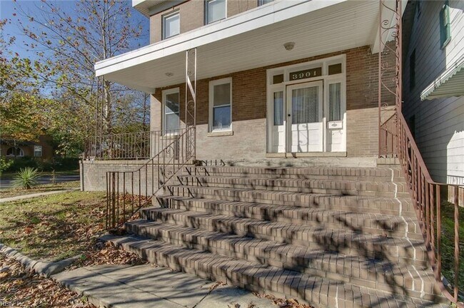 Foto del edificio - 3901 Newport Ave