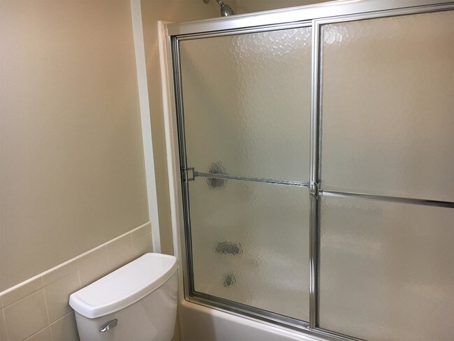 Building Photo - 10 Florence St