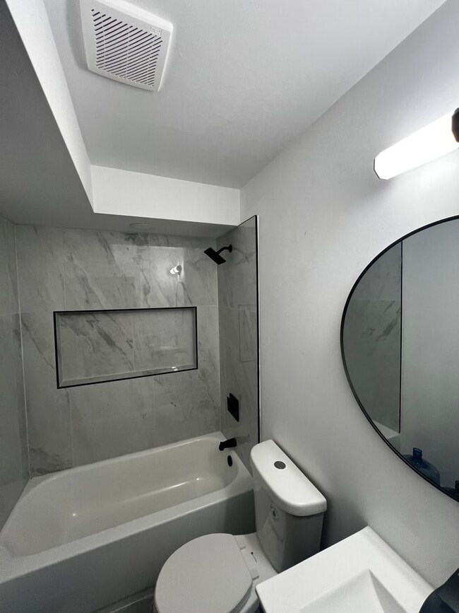 Building Photo - 124 N Felton St