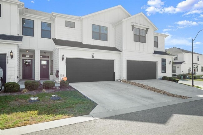 Foto del edificio - 195 Waterside Rd