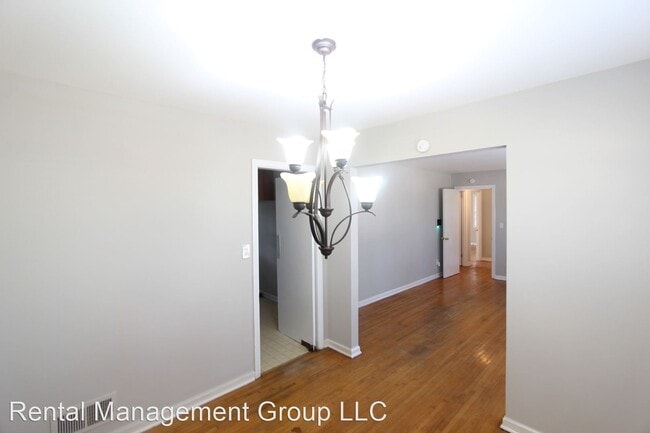 Building Photo - 3 br, 1 bath House - 329 24th Court NW