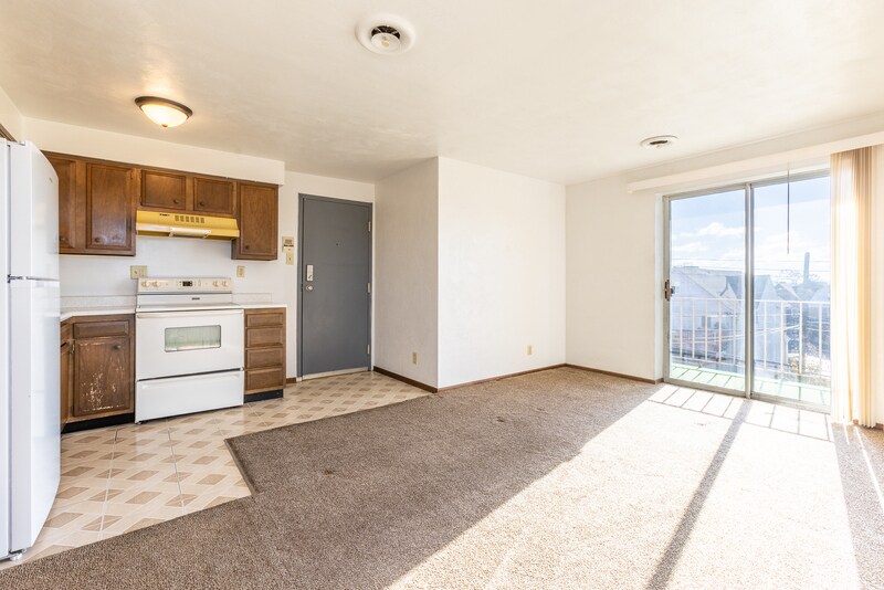 7408 Washington Ave, Swissvale, PA 15218 Condo for Rent in Swissvale