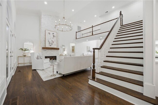 Foto del edificio - 6410 Westchester Pl
